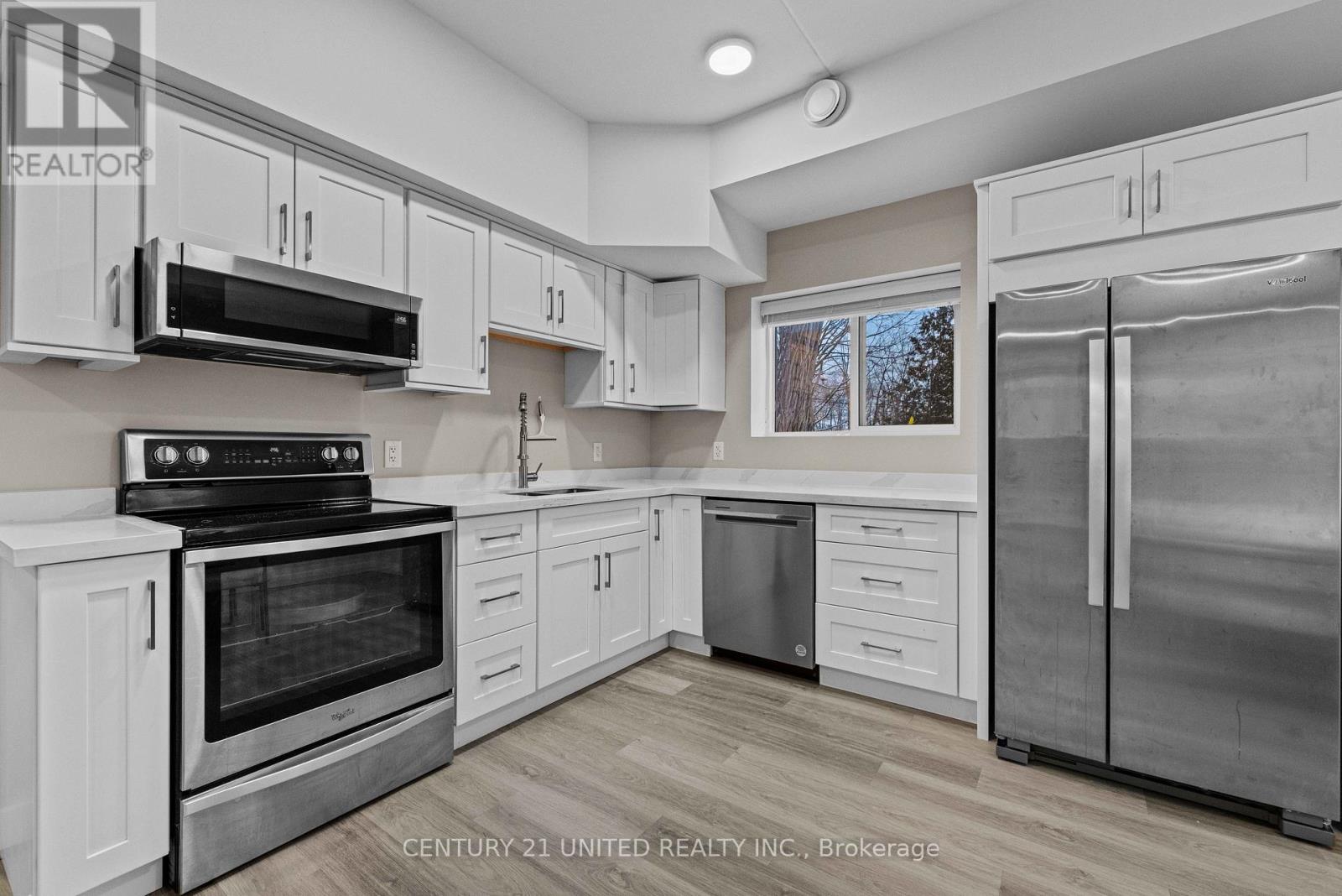 138 Dufferin Street, Peterborough (Ashburnham Ward 4), Ontario  K9H 1N2 - Photo 5 - X12676910