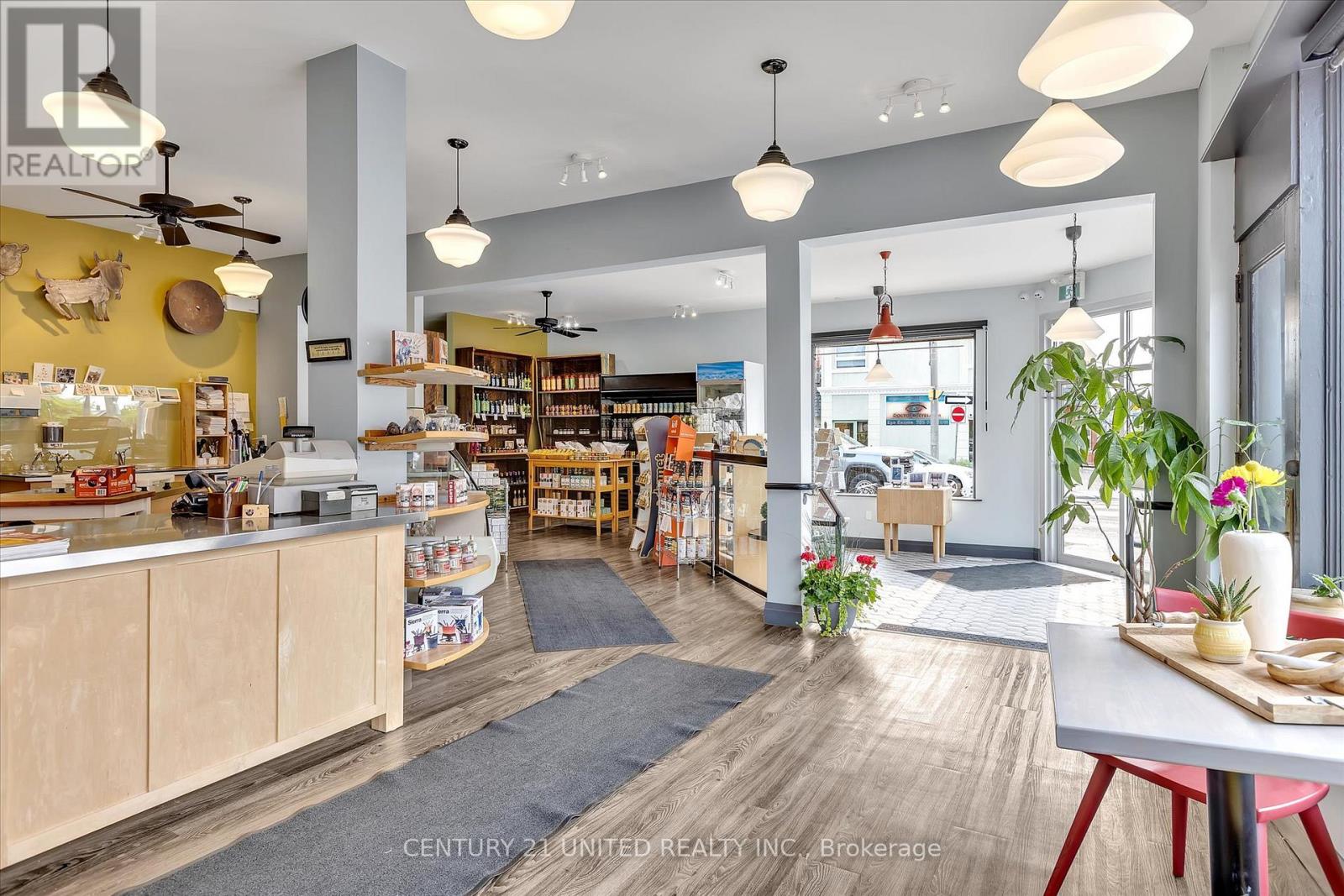 330-334 Charlotte Street W, Peterborough (Town Ward 3), Ontario  K9J 2V9 - Photo 14 - X12676944