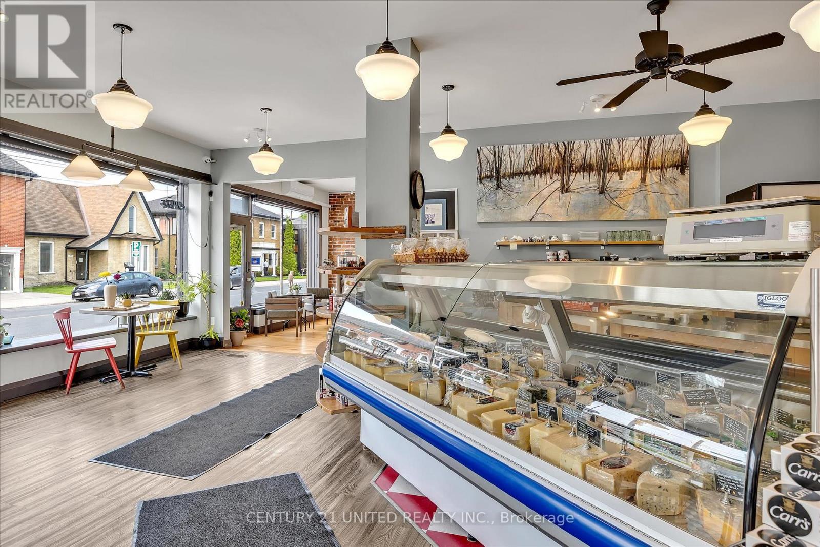 330-334 Charlotte Street W, Peterborough (Town Ward 3), Ontario  K9J 2V9 - Photo 18 - X12676944