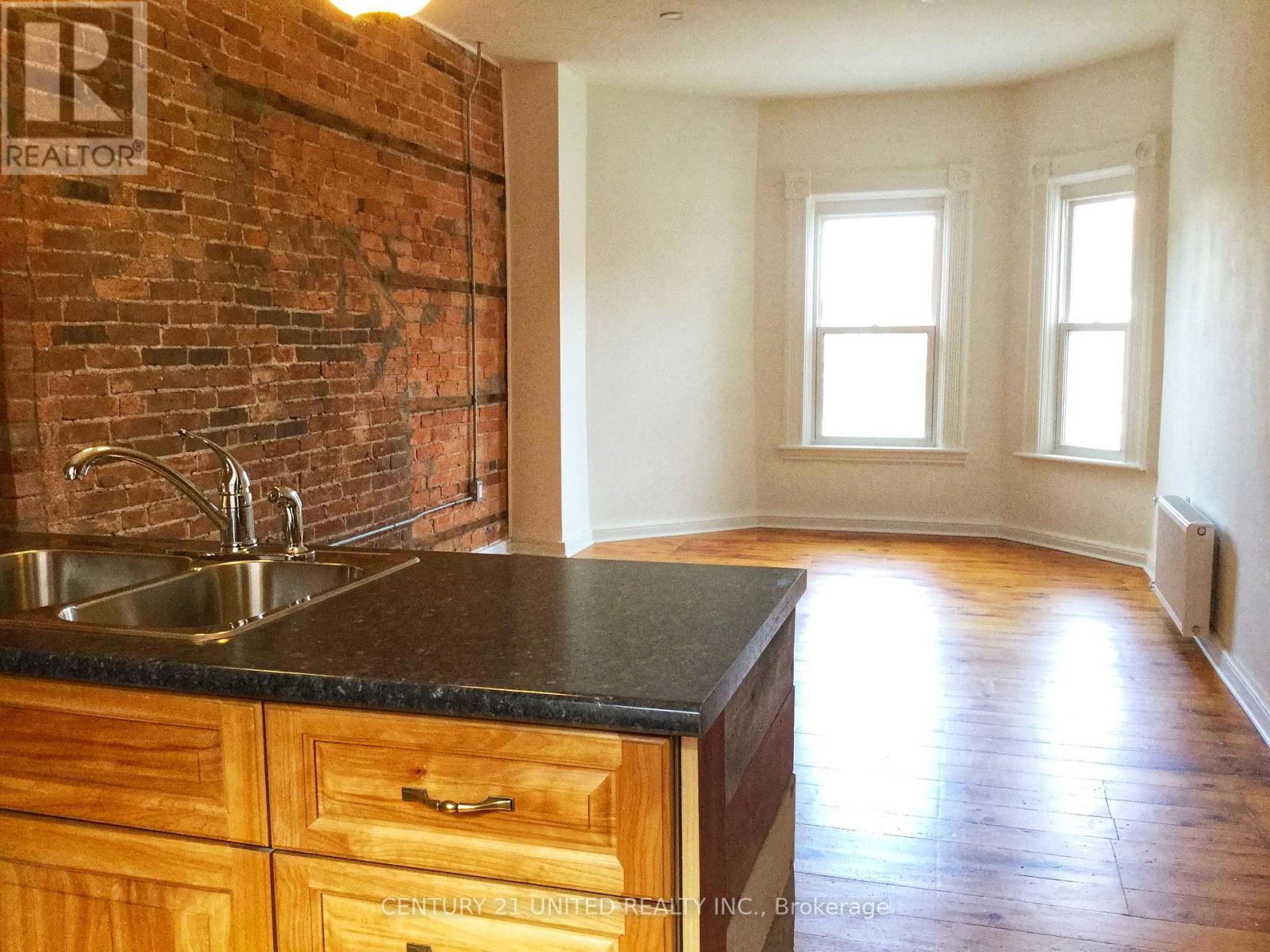 330-334 Charlotte Street W, Peterborough (Town Ward 3), Ontario  K9J 2V9 - Photo 40 - X12676944