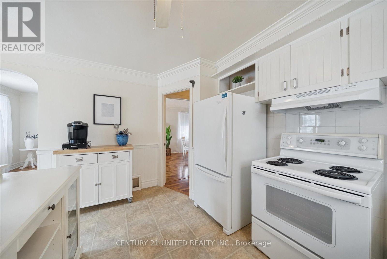 420 Mckellar Street, Peterborough (Otonabee Ward 1), Ontario  K9J 7C1 - Photo 14 - X12677476