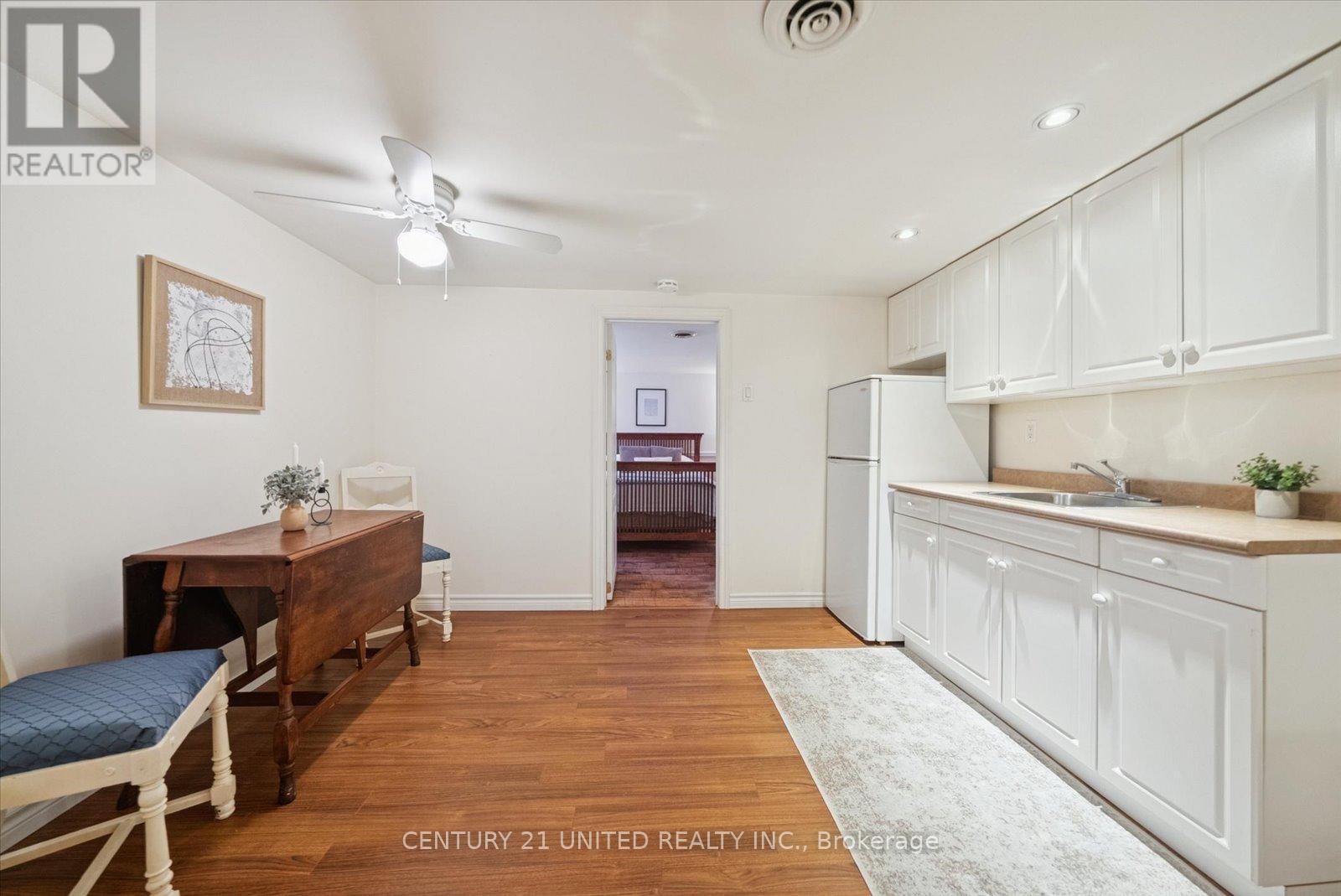 420 Mckellar Street, Peterborough (Otonabee Ward 1), Ontario  K9J 7C1 - Photo 25 - X12677476