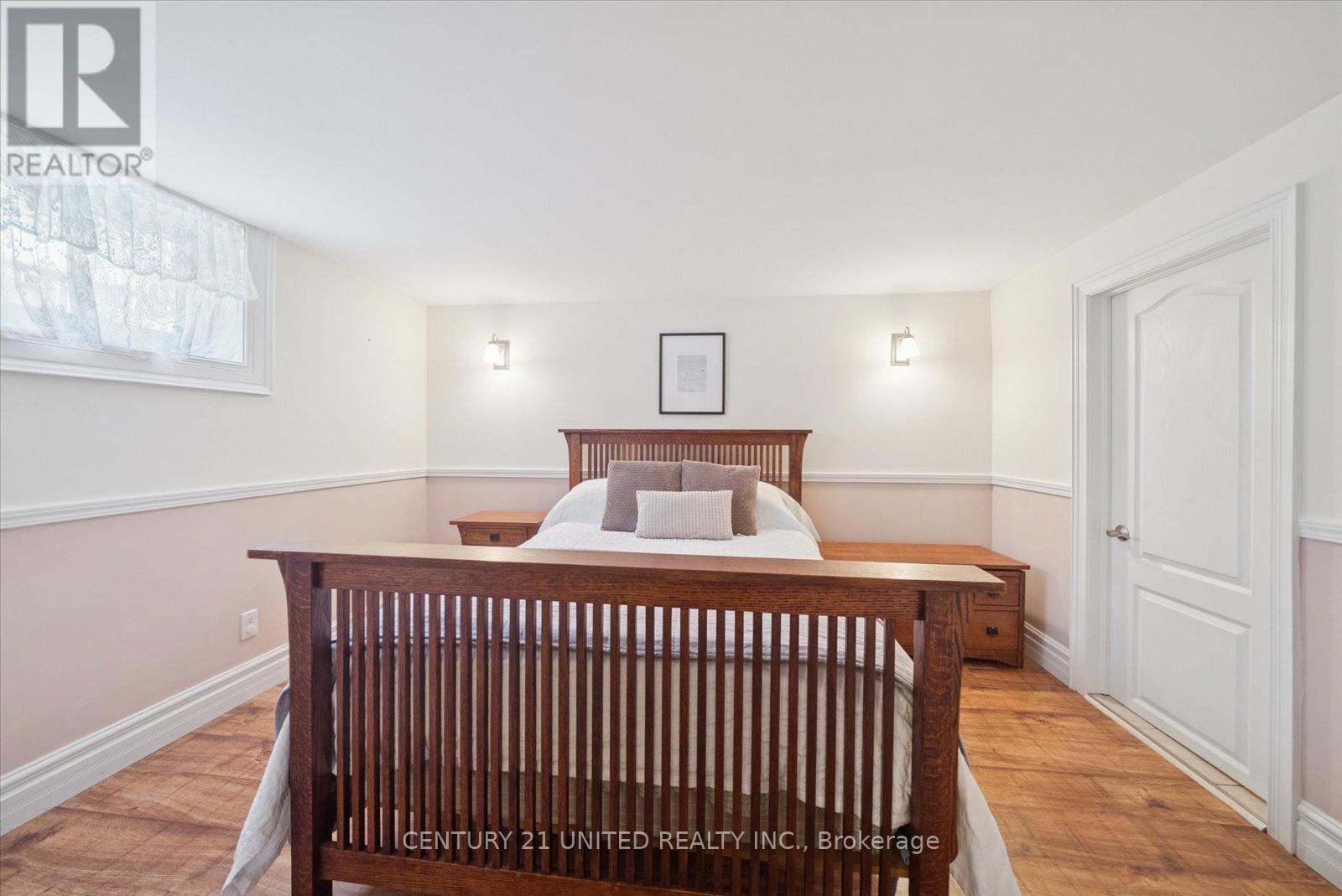 420 Mckellar Street, Peterborough (Otonabee Ward 1), Ontario  K9J 7C1 - Photo 29 - X12677476