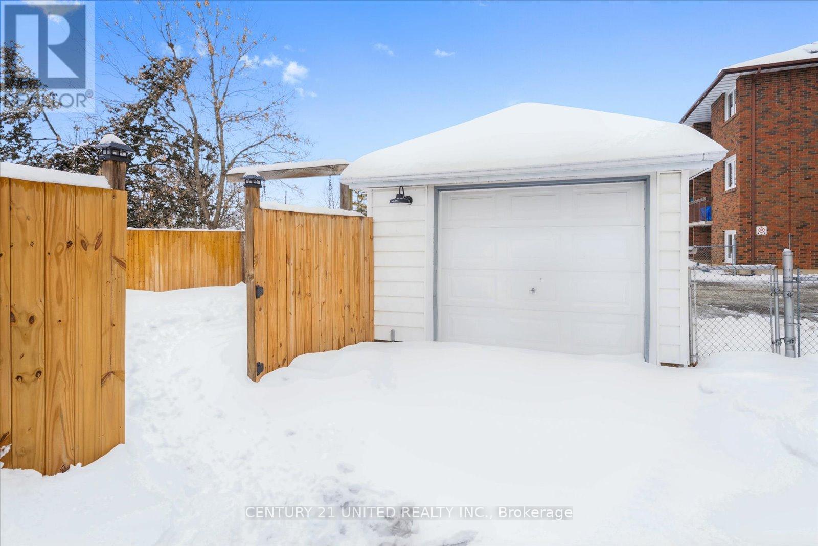 420 Mckellar Street, Peterborough (Otonabee Ward 1), Ontario  K9J 7C1 - Photo 36 - X12677476