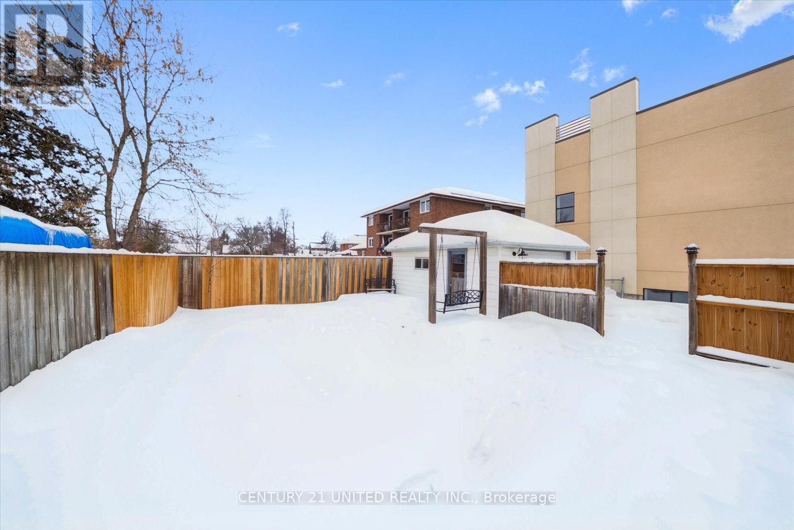 420 Mckellar Street, Peterborough (Otonabee Ward 1), Ontario  K9J 7C1 - Photo 37 - X12677476