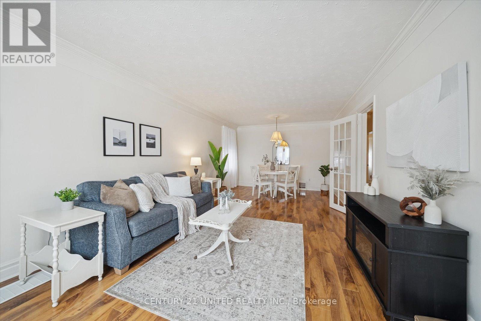 420 Mckellar Street, Peterborough (Otonabee Ward 1), Ontario  K9J 7C1 - Photo 6 - X12677476