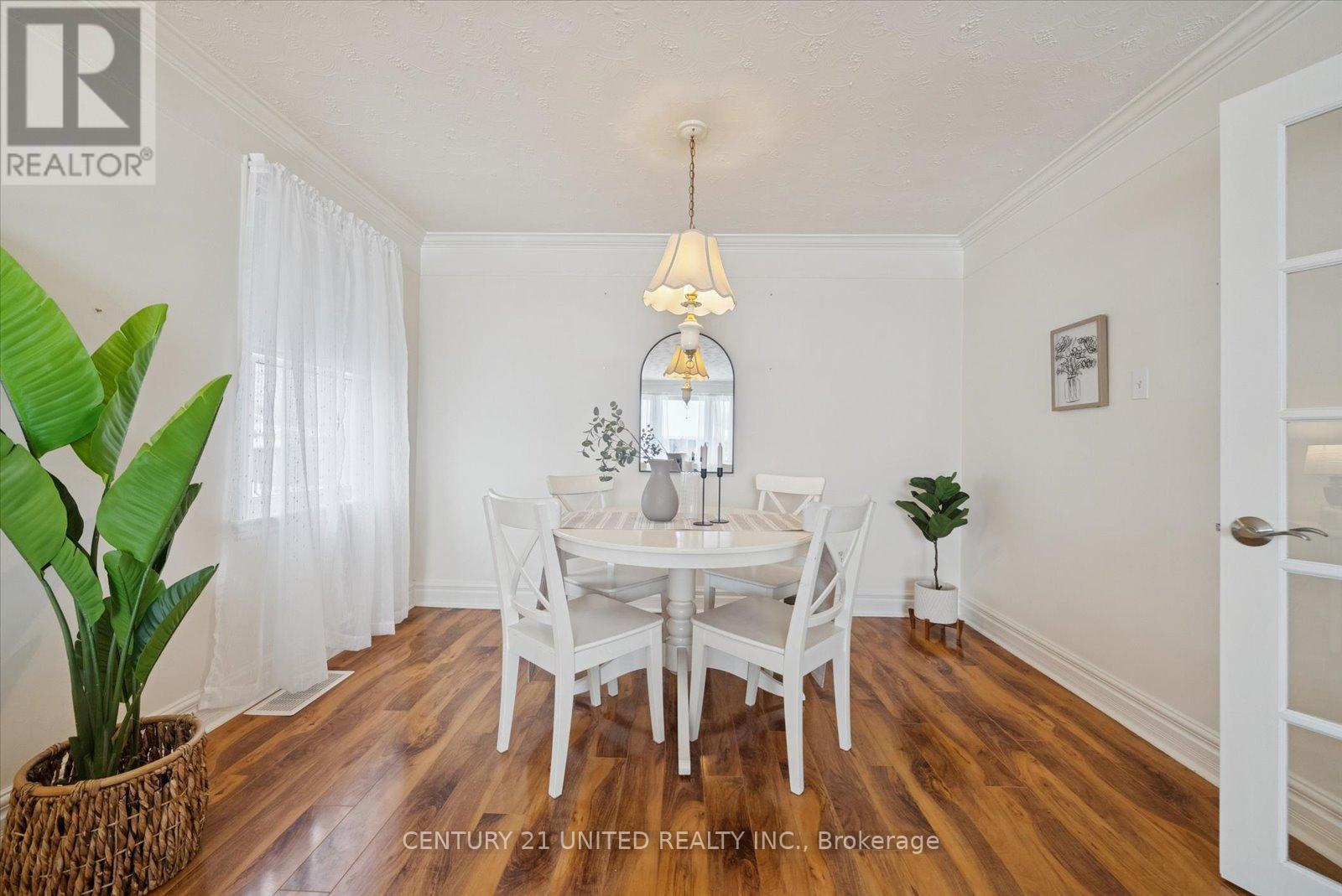 420 Mckellar Street, Peterborough (Otonabee Ward 1), Ontario  K9J 7C1 - Photo 9 - X12677476