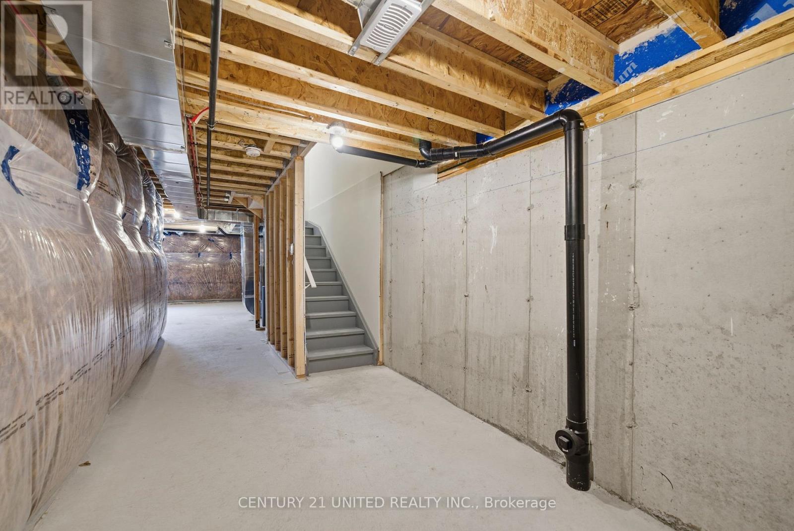 66 Sanderson Drive, Kawartha Lakes (Lindsay), Ontario  K9V 0S7 - Photo 44 - X12677578