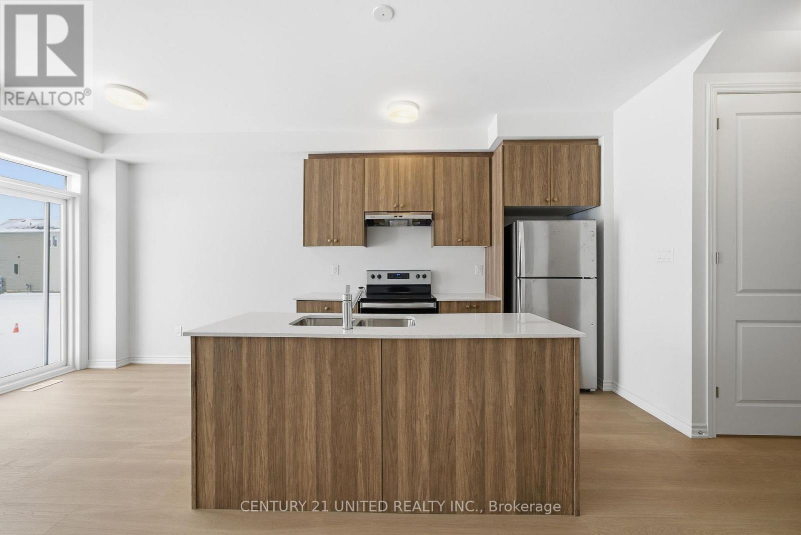 66 Sanderson Drive, Kawartha Lakes (Lindsay), Ontario  K9V 0S7 - Photo 8 - X12677578