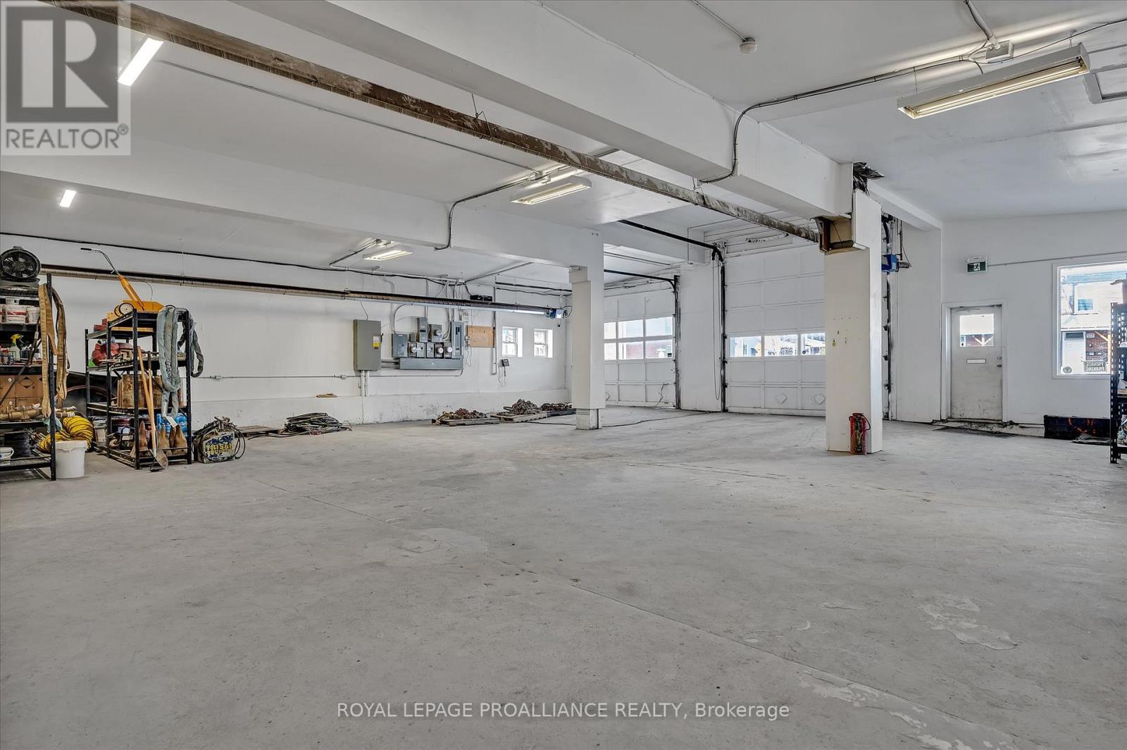 255 Mcdonnel Street S, Peterborough (Town Ward 3), Ontario  K9H 2W2 - Photo 10 - X12677728