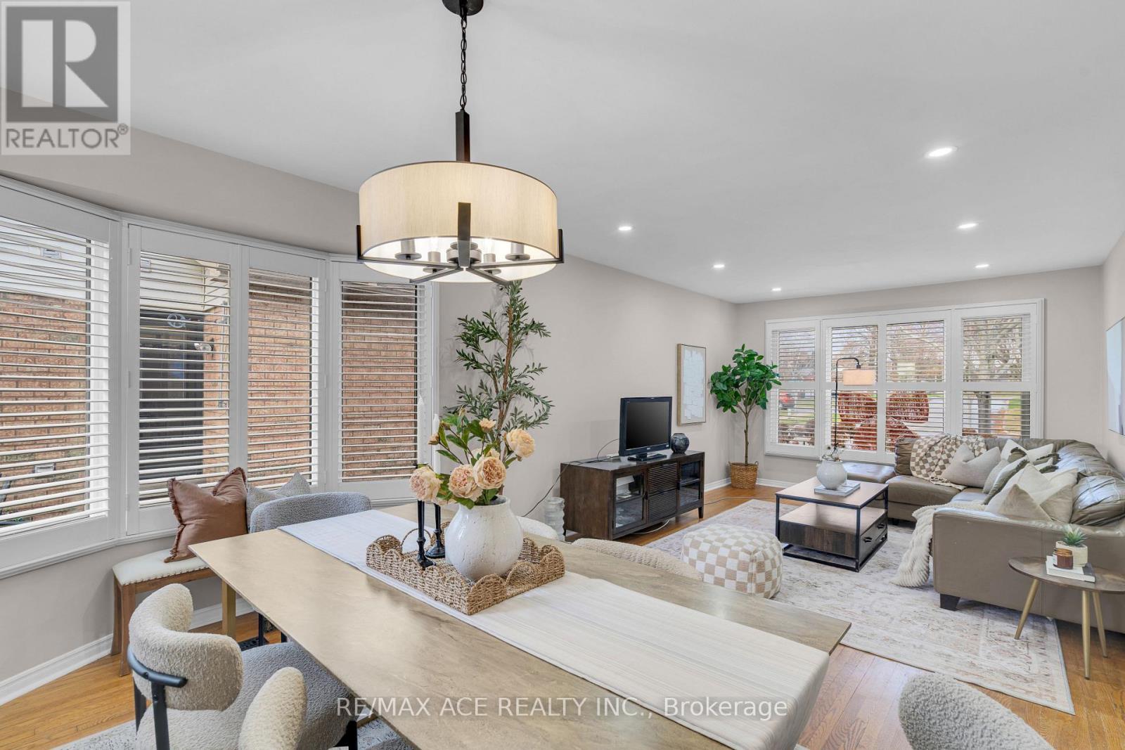 52 Foster Creek Drive, Clarington (Newcastle), Ontario  L1B 1G4 - Photo 11 - E12677834