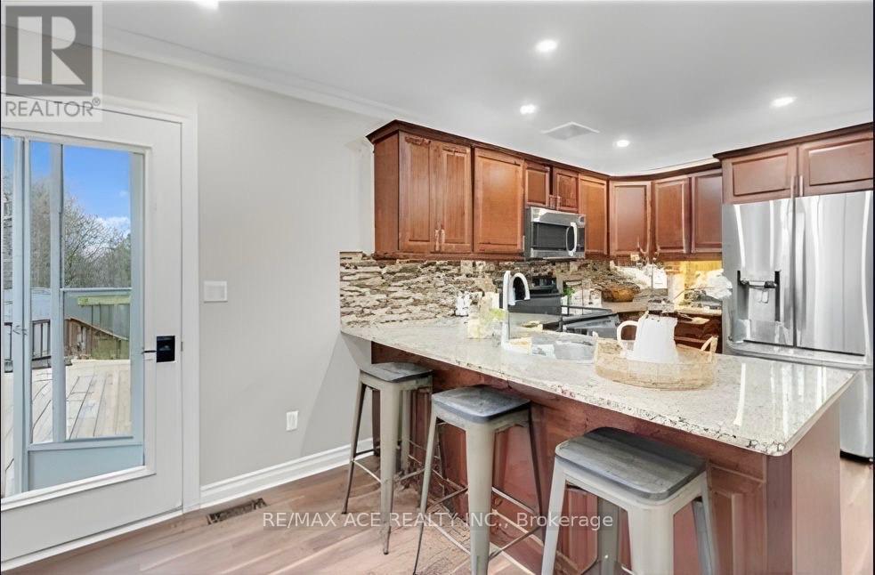 52 Foster Creek Drive, Clarington (Newcastle), Ontario  L1B 1G4 - Photo 16 - E12677834