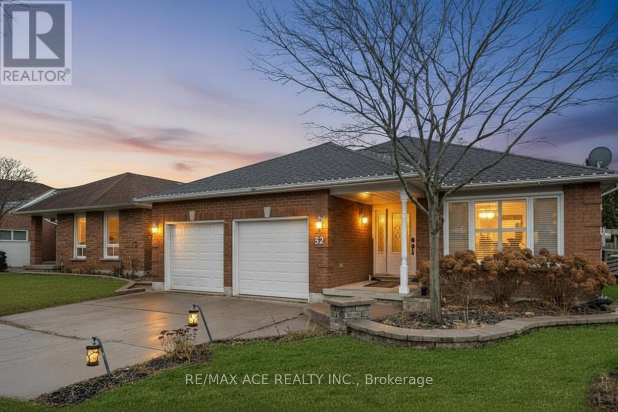 52 Foster Creek Drive, Clarington (Newcastle), Ontario  L1B 1G4 - Photo 2 - E12677834