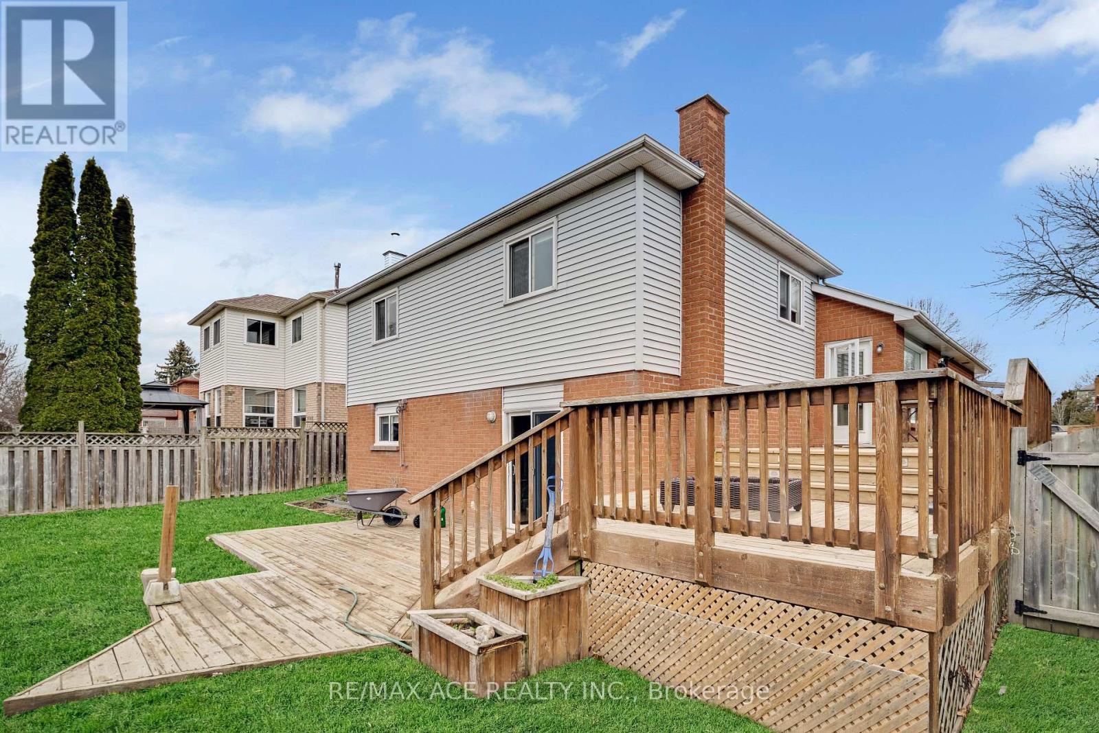 52 Foster Creek Drive, Clarington (Newcastle), Ontario  L1B 1G4 - Photo 37 - E12677834