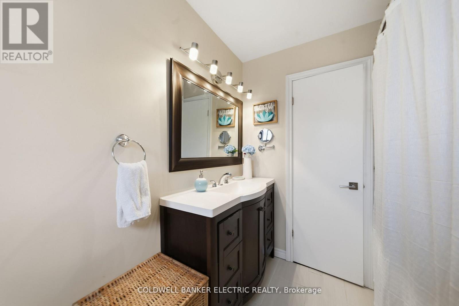 1673 Redwood Drive, Peterborough (Monaghan Ward 2), Ontario  K9K 1M2 - Photo 14 - X12678212