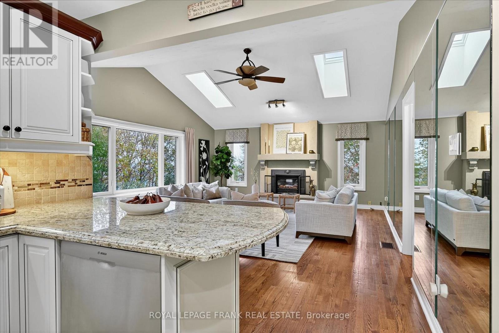 1162 Summit Drive, Peterborough (Otonabee Ward 1), Ontario  K9J 8A7 - Photo 16 - X12679756