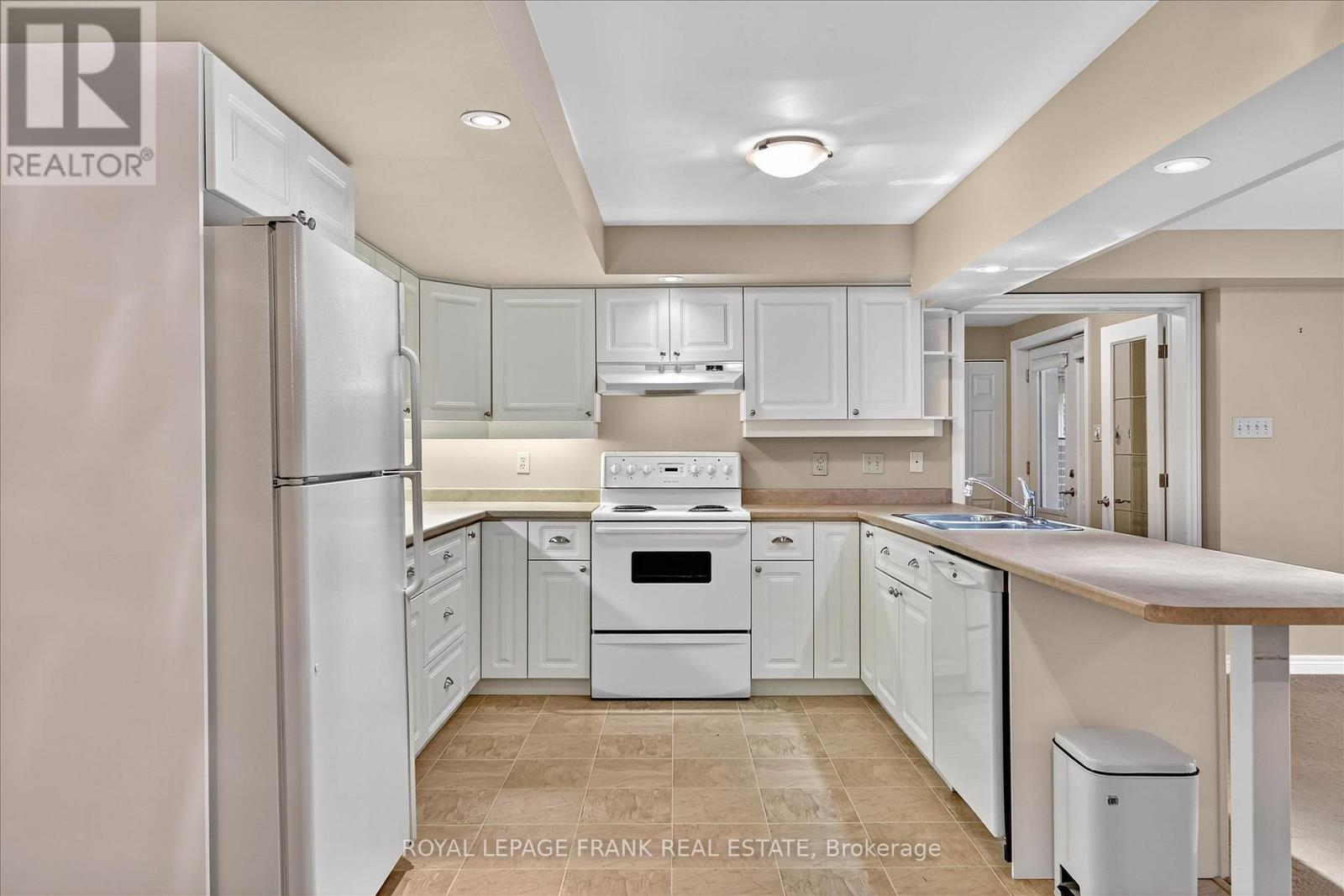 1162 Summit Drive, Peterborough (Otonabee Ward 1), Ontario  K9J 8A7 - Photo 39 - X12679756