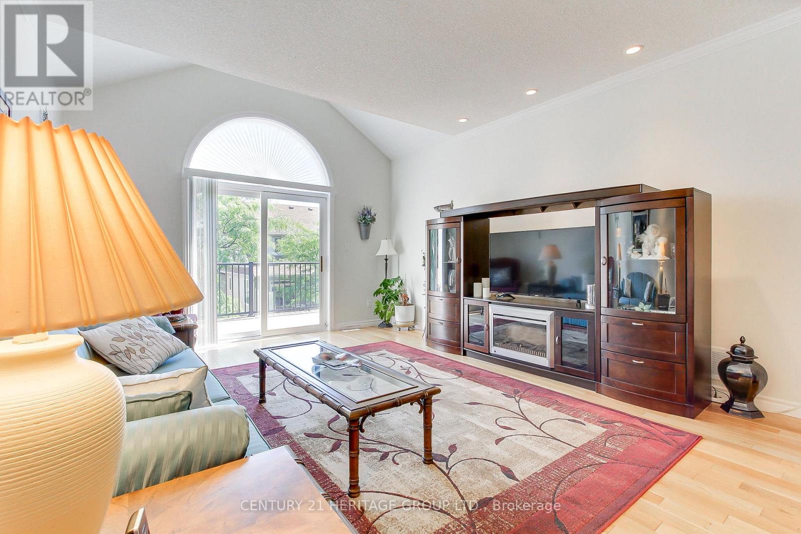 28 - 174 Lindsay Street N, Kawartha Lakes (Lindsay), Ontario  K9V 0A3 - Photo 18 - X12679888