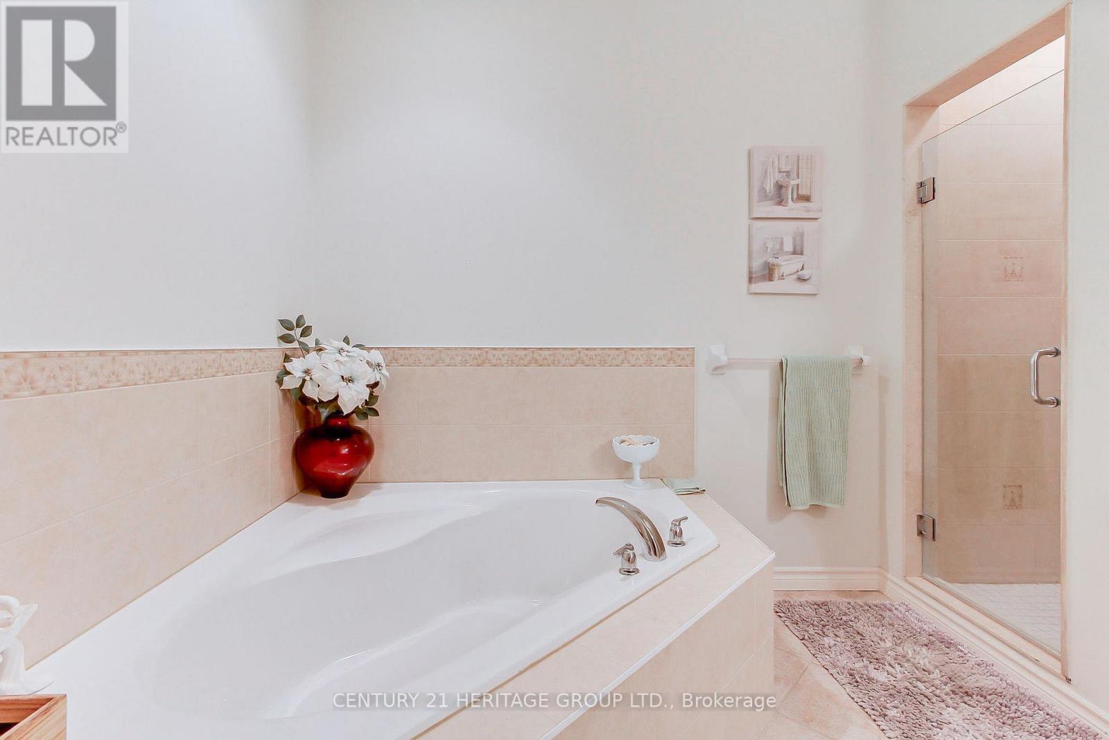 28 - 174 Lindsay Street N, Kawartha Lakes (Lindsay), Ontario  K9V 0A3 - Photo 24 - X12679888