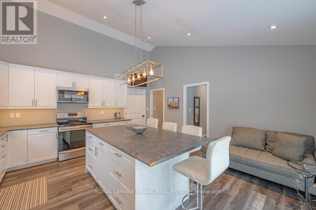 24 Ted's Lane, Trent Lakes, Ontario  K0L 1J0 - Photo 15 - X12680196