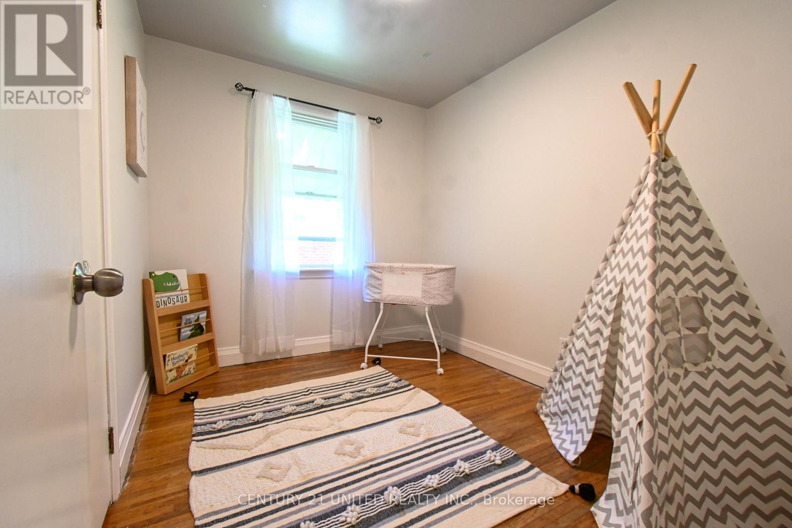 567 O'connell Road, Peterborough (Otonabee Ward 1), Ontario  K9J 4E2 - Photo 11 - X12681732