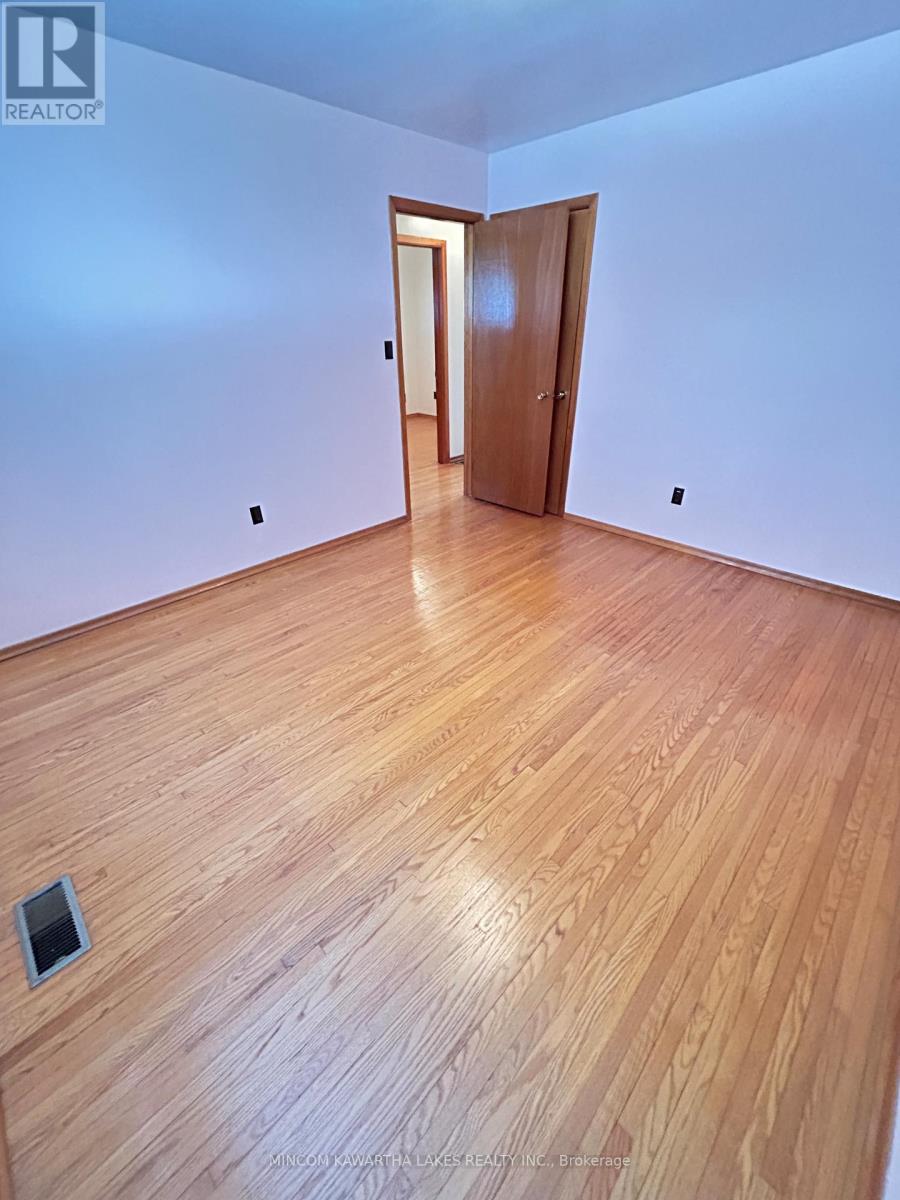 707 Otonabee Drive, Peterborough (Ashburnham Ward 4), Ontario  K9J 7P8 - Photo 17 - X12681738