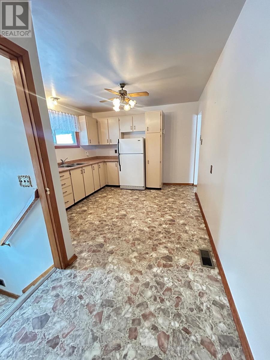 707 Otonabee Drive, Peterborough (Ashburnham Ward 4), Ontario  K9J 7P8 - Photo 7 - X12681738