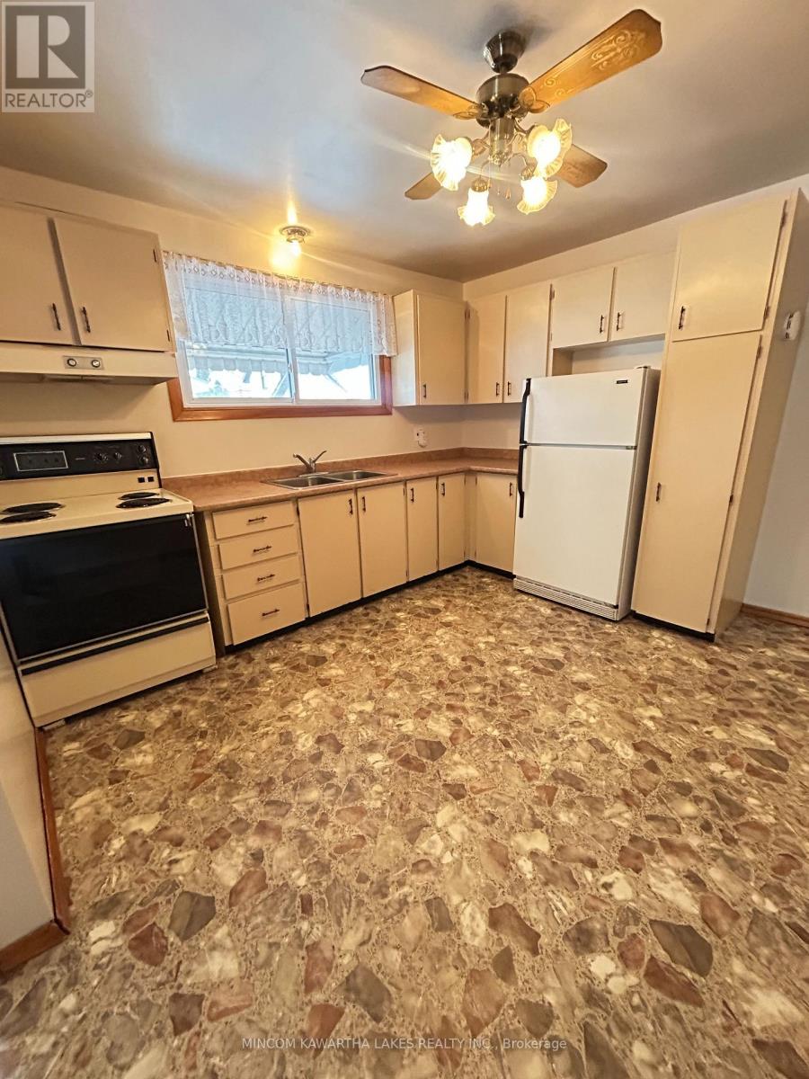 707 Otonabee Drive, Peterborough (Ashburnham Ward 4), Ontario  K9J 7P8 - Photo 8 - X12681738