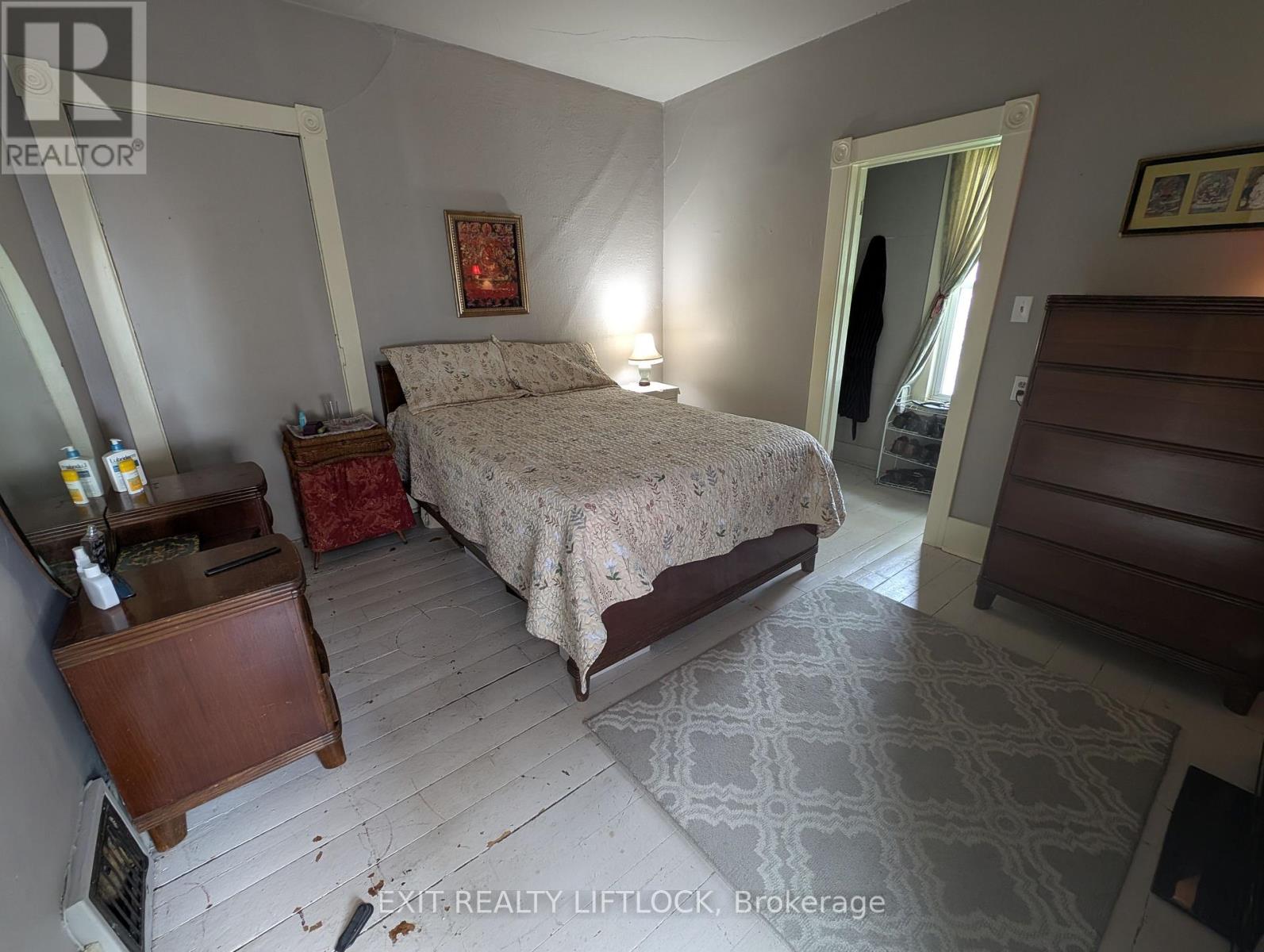 629 Aylmer Street N, Peterborough (Town Ward 3), Ontario  K9H 3X2 - Photo 6 - X12682316