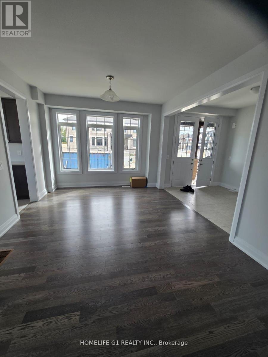 165 St Joseph Drive, Kawartha Lakes (Lindsay), Ontario  K9V 0R8 - Photo 5 - X12684346