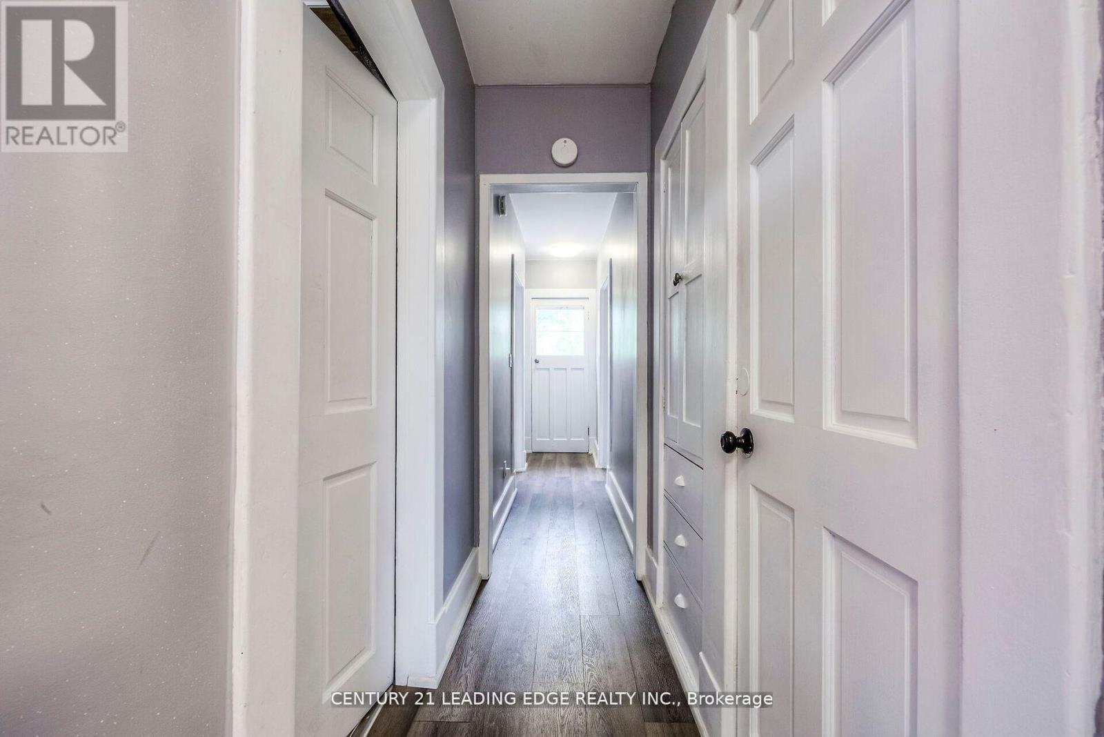 214 Aylmer Street, Peterborough (Town Ward 3), Ontario  K9J 3K4 - Photo 11 - X12684970