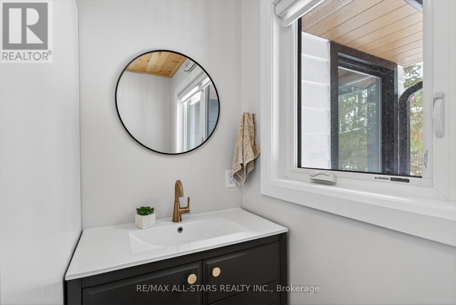 194 Snug Harbour Road, Kawartha Lakes (Fenelon), Ontario  K9V 4R6 - Photo 31 - X12685574