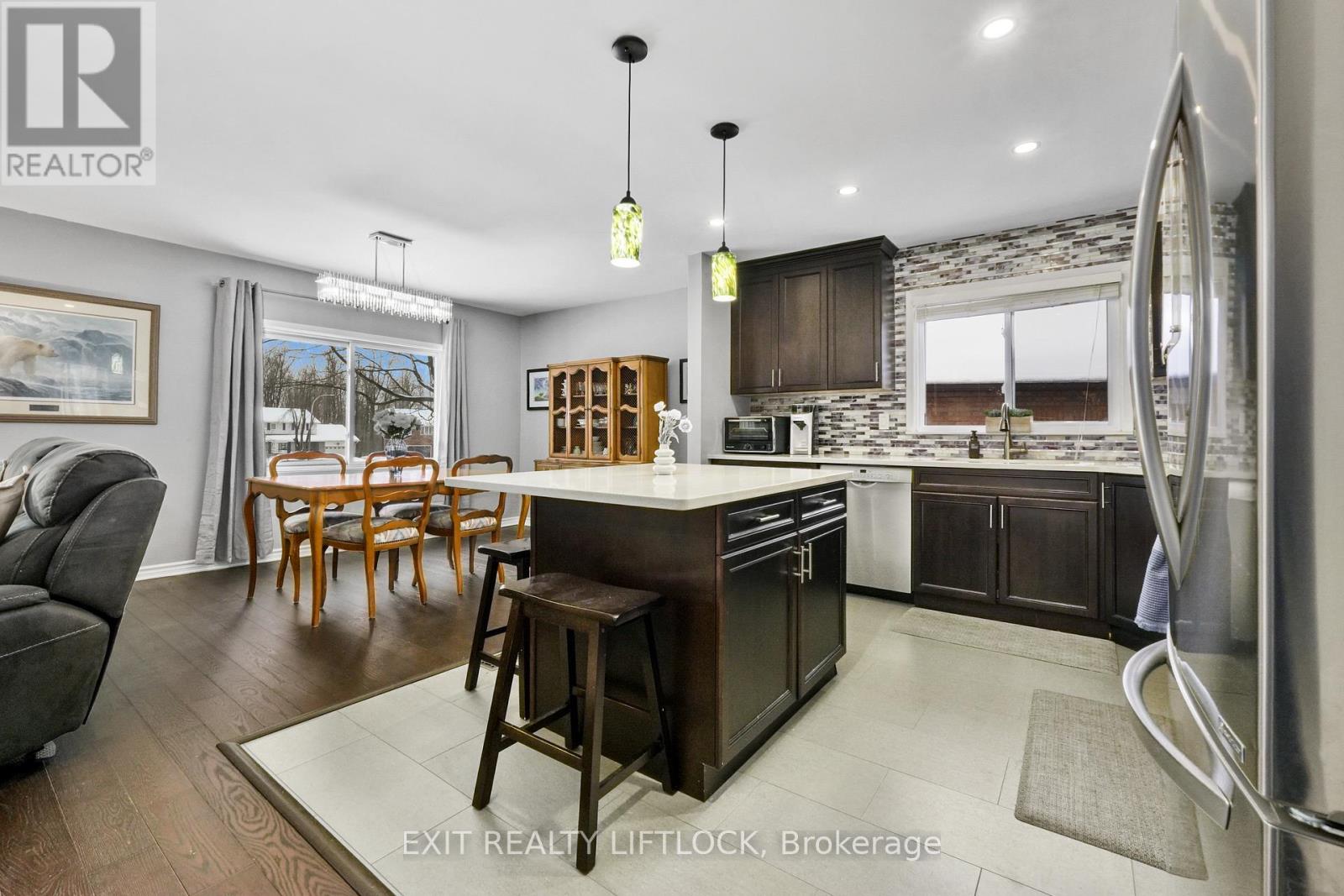 1856 Mapleridge Drive, Peterborough (Monaghan Ward 2), Ontario  K9K 1P9 - Photo 13 - X12686174