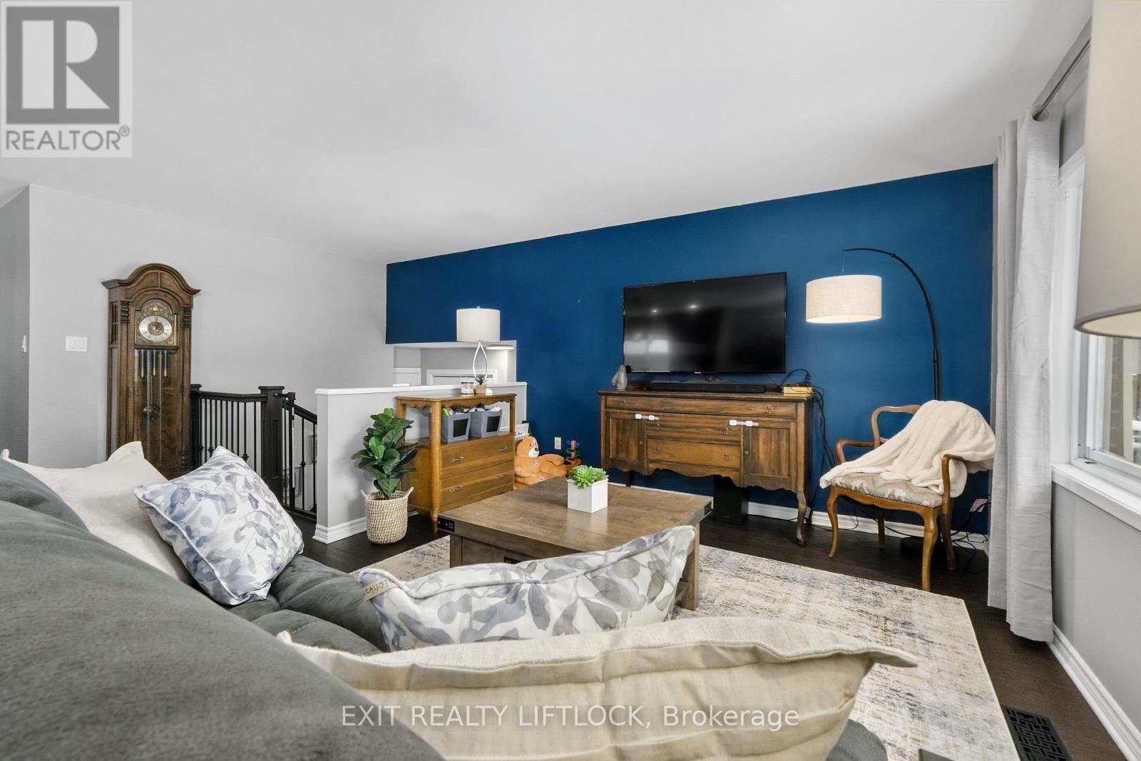 1856 Mapleridge Drive, Peterborough (Monaghan Ward 2), Ontario  K9K 1P9 - Photo 7 - X12686174