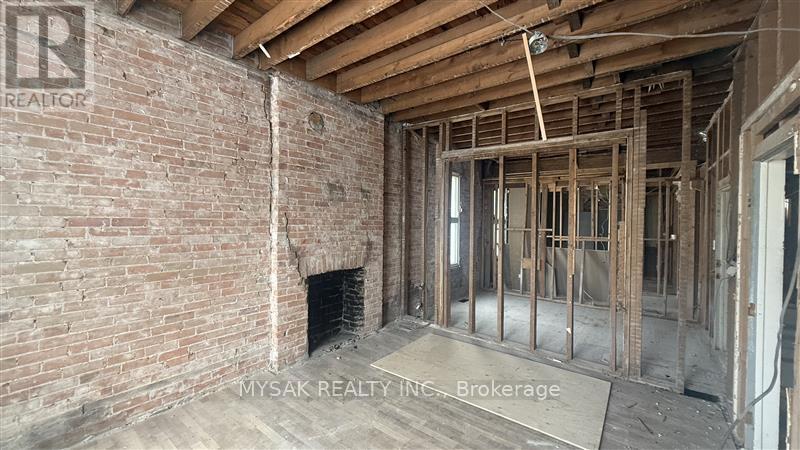 514-516 Aylmer Street N, Peterborough (Town Ward 3), Ontario  K9H 3W5 - Photo 8 - X12687340