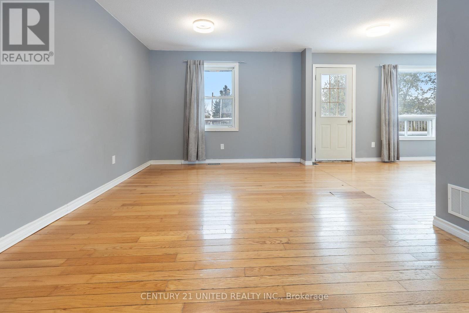 17 Lawrence Street S, Kawartha Lakes (Emily), Ontario  K9J 6X3 - Photo 19 - X12687634