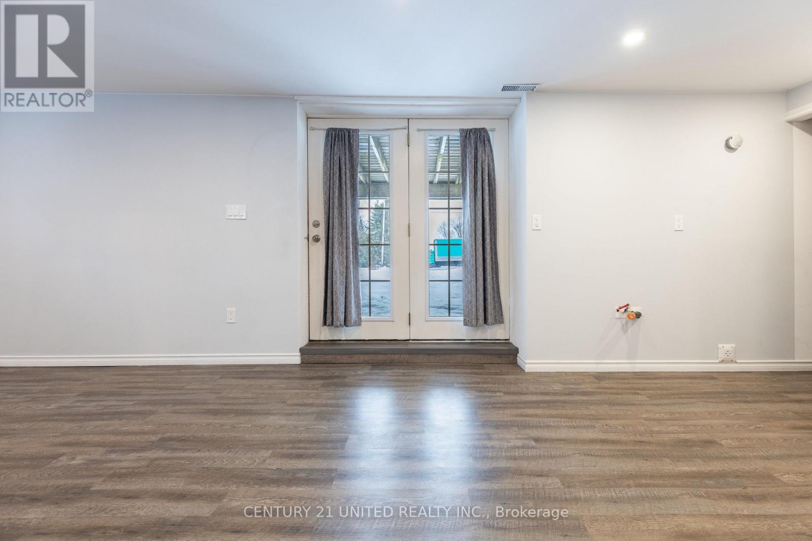 17 Lawrence Street S, Kawartha Lakes (Emily), Ontario  K9J 6X3 - Photo 30 - X12687634