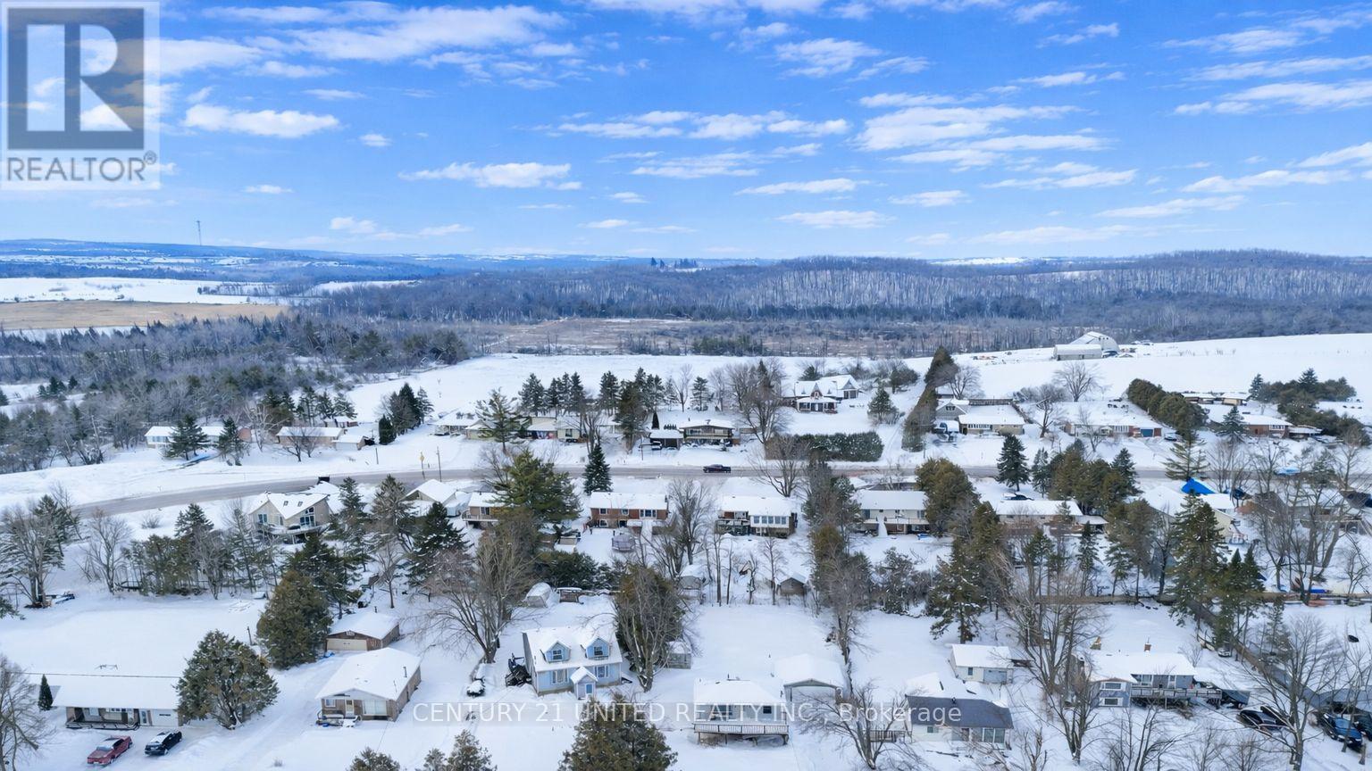 17 Lawrence Street S, Kawartha Lakes (Emily), Ontario  K9J 6X3 - Photo 4 - X12687634