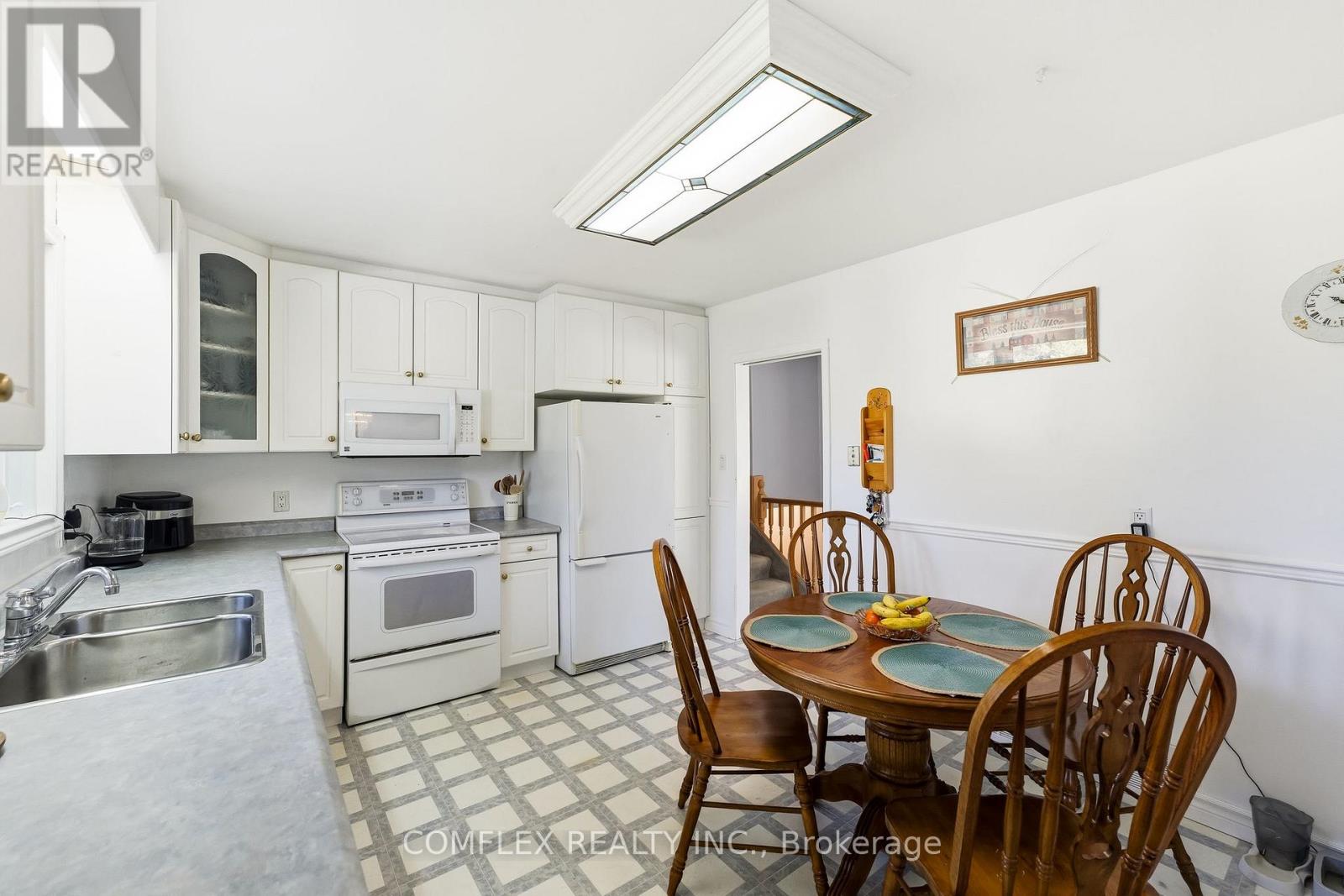 805 Highland Court, Peterborough (Northcrest Ward 5), Ontario  K9H 5K1 - Photo 17 - X12687668