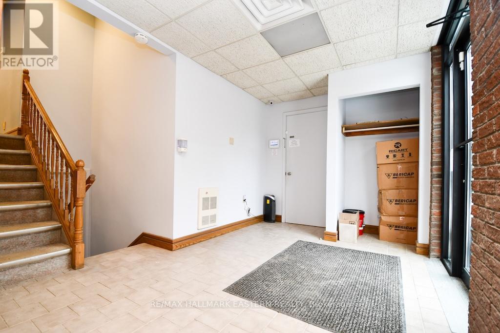 1970 Brown Line, Cavan Monaghan (Cavan-Monaghan), Ontario  K9J 6Z9 - Photo 10 - X12688728