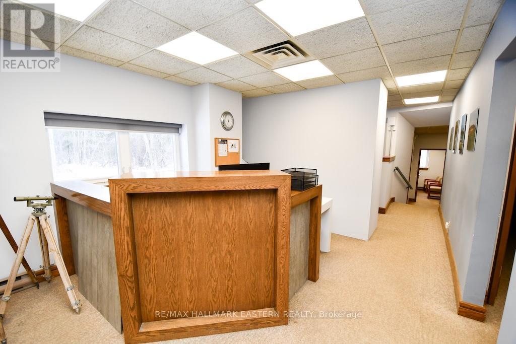 1970 Brown Line, Cavan Monaghan (Cavan-Monaghan), Ontario  K9J 6Z9 - Photo 12 - X12688728