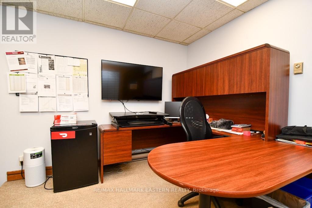 1970 Brown Line, Cavan Monaghan (Cavan-Monaghan), Ontario  K9J 6Z9 - Photo 18 - X12688728