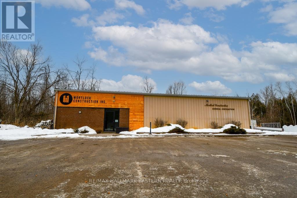 1970 Brown Line, Cavan Monaghan (Cavan-Monaghan), Ontario  K9J 6Z9 - Photo 2 - X12688728