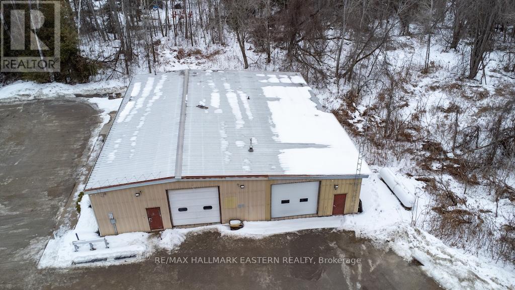 1970 Brown Line, Cavan Monaghan (Cavan-Monaghan), Ontario  K9J 6Z9 - Photo 3 - X12688728