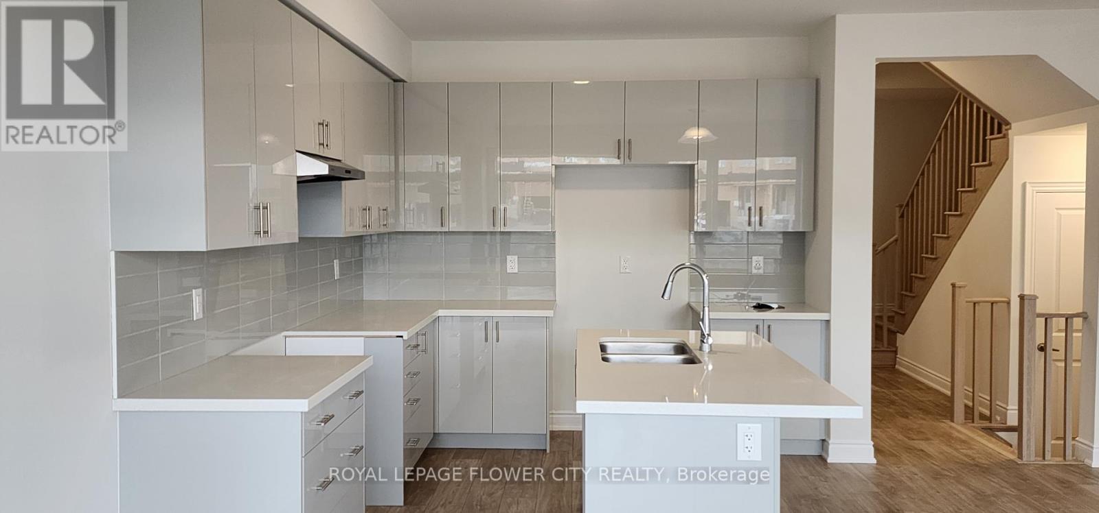 651 Pollock Grove, Peterborough (Monaghan Ward 2), Ontario  K9K 0J9 - Photo 4 - X12689676