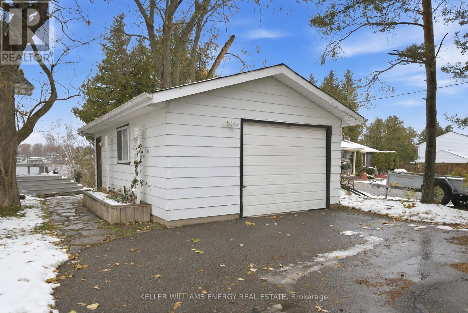 7 Peninsula Drive, Kawartha Lakes (Emily), Ontario  K9J 6X3 - Photo 38 - X12690588