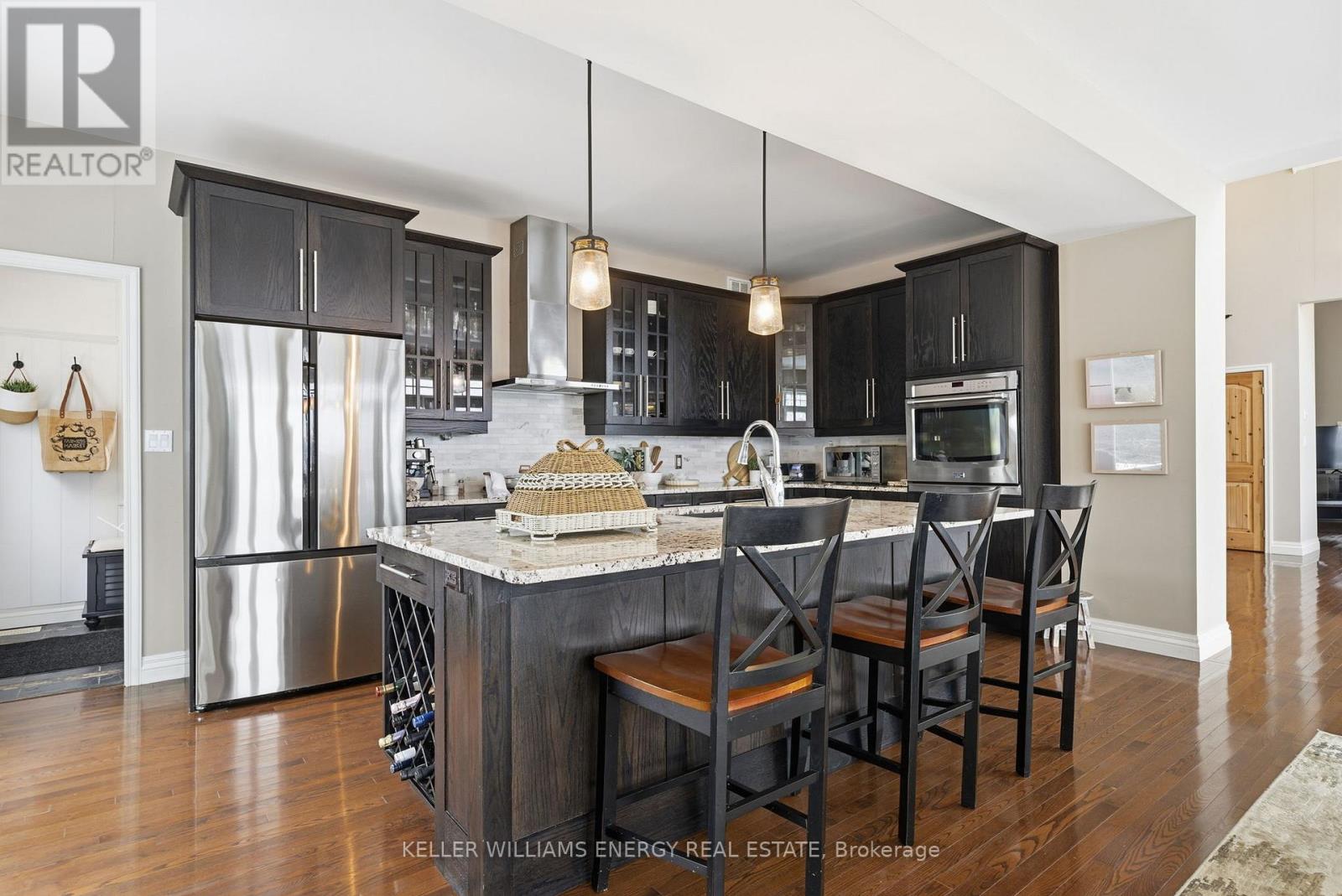 7 Peninsula Drive, Kawartha Lakes (Emily), Ontario  K9J 6X3 - Photo 4 - X12690588