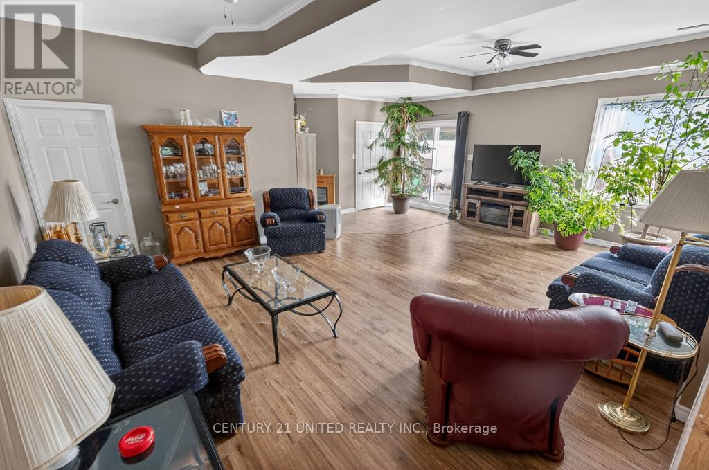 37 Southside Road, Kawartha Lakes (Omemee), Ontario  K9V 0K3 - Photo 17 - X12690800