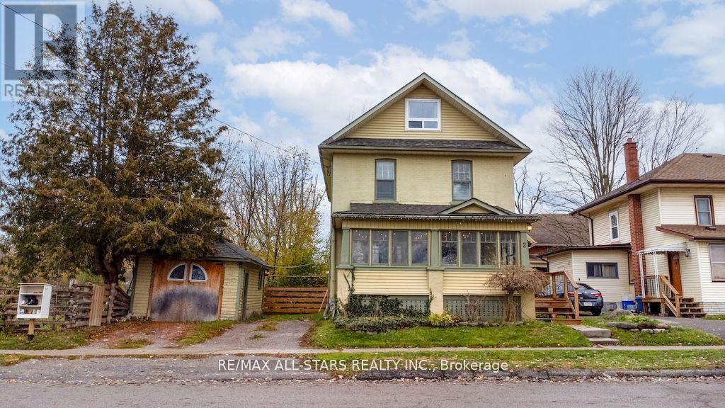 2 ST. PATRICK STREET, kawartha lakes (lindsay), Ontario