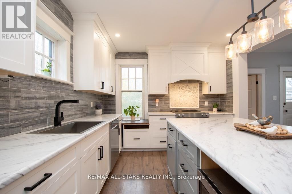 2 St. Patrick Street, Kawartha Lakes (Lindsay), Ontario  K9V 1R1 - Photo 13 - X12690986